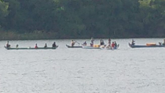 Menjaring Ikan Pakai Perahu, Pemuda Jatuh dan Tenggelam di Bengawan Solo