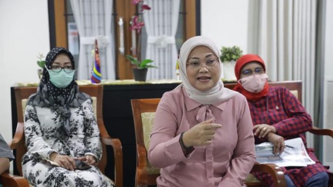 Silahturahmi Bersama Forum Rektor Indonesia, Menaker Bahas UU Ciptaker