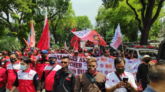 Serikat Buruh Bakal Surati Jokowi: Perppu Tidak Sesuai Permintaan Pekerja!