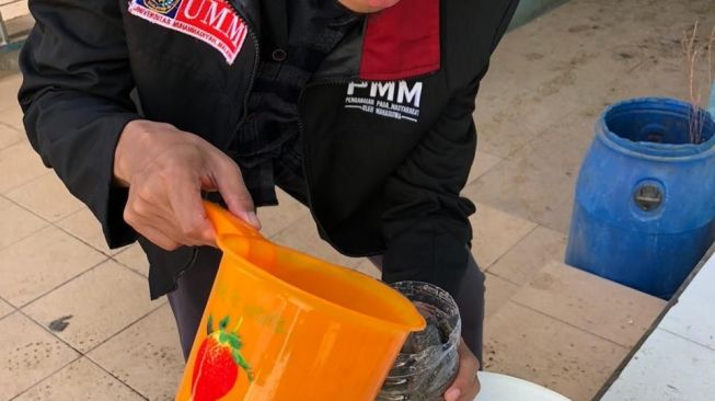 Mahasiswa PMM 82 UMM Ciptakan Inovasi Penyaringan Air Bekas Cuci Tangan