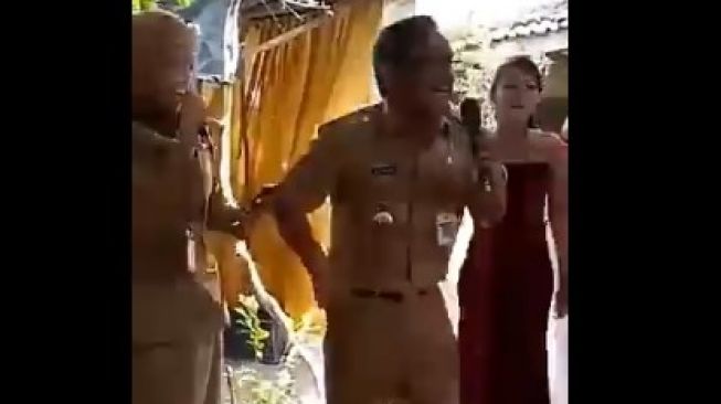 Viral Bupati Blora Joget di Hajatan Tanpa Masker, Langsung Ditegur Ganjar