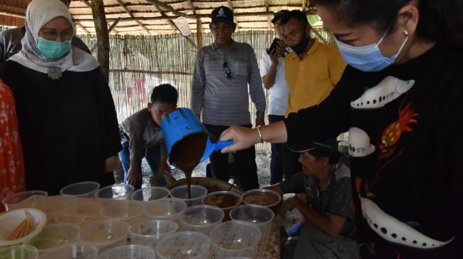 Gula Aren Ogan Ilir Jadi Andalan Saat Pandemi