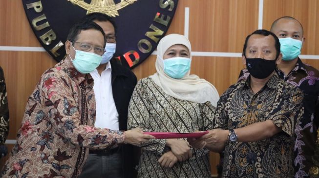 Organisasi Buruh se Jatim Temui Mahfud MD Soal Omnimbus Law, Apa Hasilnya?