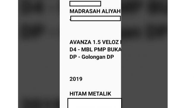 Mobil tersebut milik sekolah ternama di suatu tempat (Facebook)