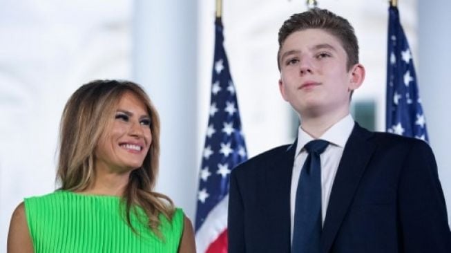 Melania Trump dan Barron Trump. (Dok. AFP)