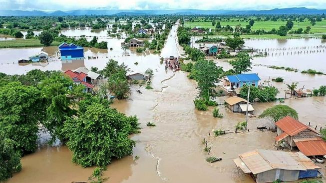 Banjir Bandang Kamboja, Lebih dari 10.000 Orang Dievakuasi