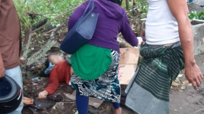 Seorang perempuan tewas dalam kecelakaan maut di Jalan A Yani Km 15, Kecamatan Gambut, Kabupaten Banjar. (Kanalkalimantan)