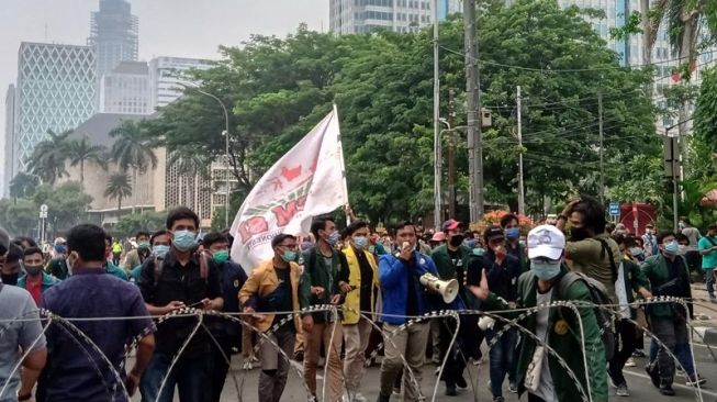 Antisipasi Demo 1 Tahun Jokowi - Ma'ruf, Aksi Dipusatkan di Patung Kuda