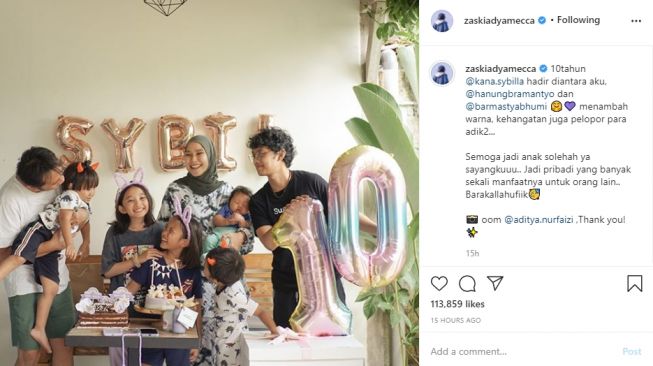 Zaskia Adya Mecca dan keluarga merayakan ulang tahun putri pertama. - (Instagram/@zaskiaadyamecca)