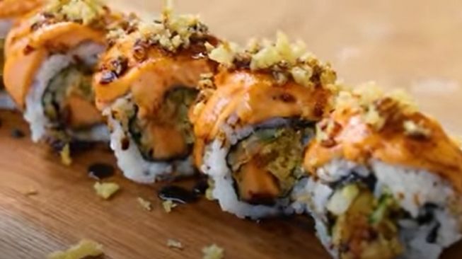 Nyentrik Abis, di Jepang Ada Sushi Isi Daging Kuda hingga Abalone Hidup