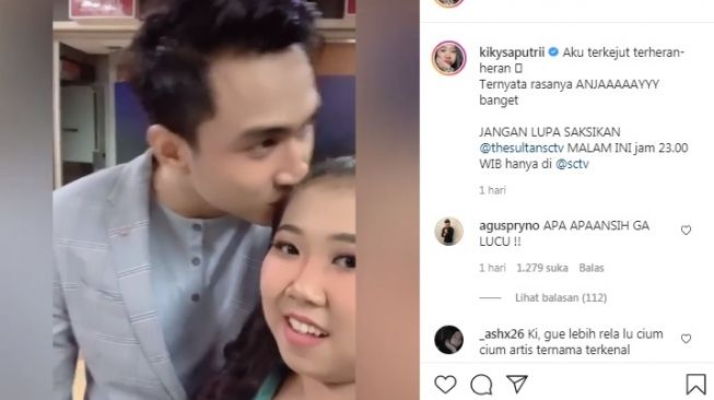 Unggahan Kiky Saputri saat dicium Lutfi Agizal. [Instagram/@kikysaputrii]