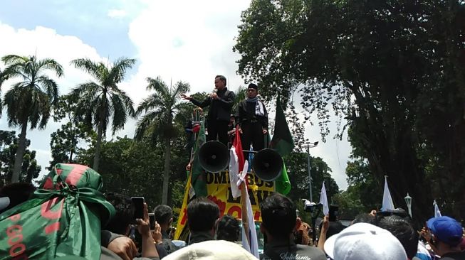 Orasi di Depan Demo Buruh, Ini yang Disampaikan Wali Kota Bogor Bima Arya