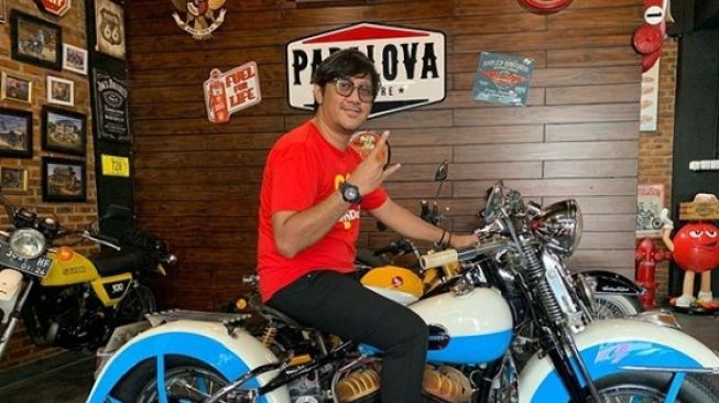 Jadi Ketua Klub Motor Artis, Andre Taulany : Isinya Jahanam Semua