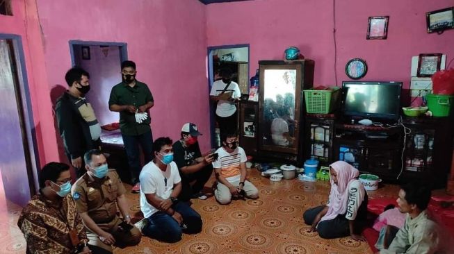 Siswi Sma Bunuh Diri Di Gowa Wakil Gubernur Beri Santunan Suara Sulsel