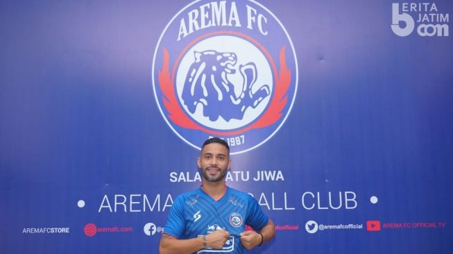 Sah! Pemain Brasil Bruno Smith Tandatangan Kontrak dengan Arema FC