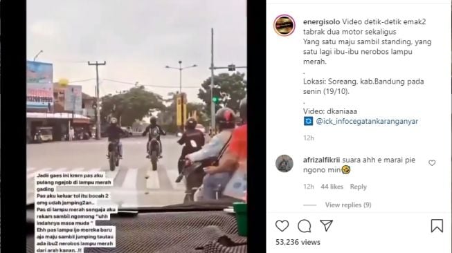 Video aksi dua pengendara motor jumping ditabrak emak-emak. - (Instagram/@energisolo)