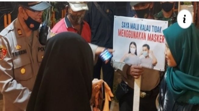 Terciduk Tak Pakai Masker, Pengunjung Kafe di Sumut Dihukum Hafal Pancasila