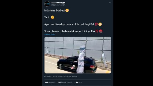 Viral Video Mirip Jokowi Lempar Bantuan ke Jalan, Publik Soroti Etikanya