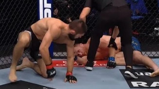 Khabib Nurmagomedov berhasil knock out (KO) Justin Gaethje pada pertarungan di Fight Island, Abu Dhabi, Uni Emirat Arab, Minggu dini hari waktu Indonesia Barat (25/10/2020) / Foto : Istimewa