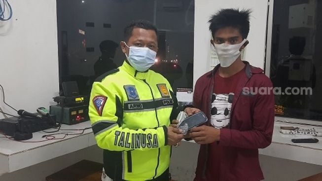 Pulang Merantau dari Jambi, Warga Sukabumi Ketipu Tukar Hp Isi Keramik