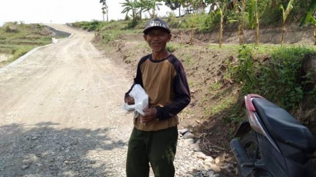 Jalan Terbangun Persingkat Seluruh Warga Kalinusu Brebes Pergi ke Sawah