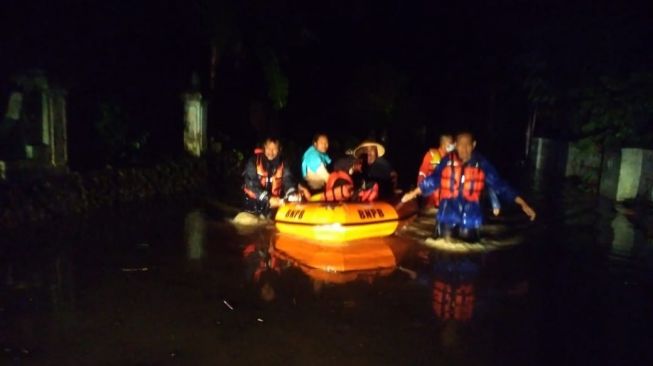 Banjir dan Longsor Kebumen, BPBD Kerahkan Alat Berat Perbaiki Tanggul Jebol