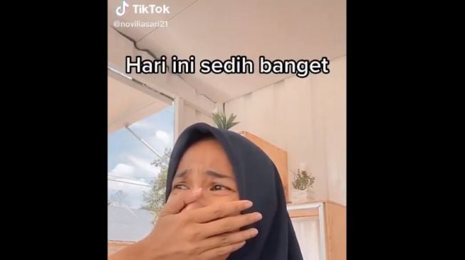 Heboh Video Mama Muda Nangis Sesenggukan, Ternyata Gara-gara Ini