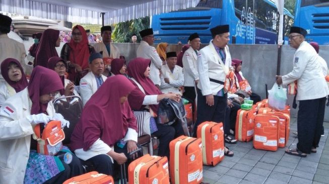 Meski Pandemi, Warga Daftar Haji di Mataram Tetap Ramai