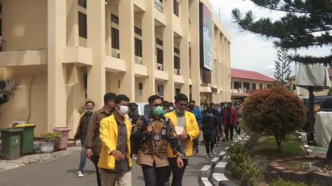 Buntut Aksi Tolak Omnibus Law, Ketua BEM Se-Kalsel Malah Diperiksa Polisi