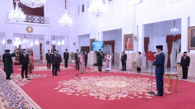 Presiden RI Jokowi Lantik 12 Duta Besar LBBP, Ini Daftar Namanya