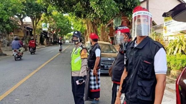 Tak Pakai Masker, Desa Adat Buleleng Siapkan Sanksi 25 Kg Beras