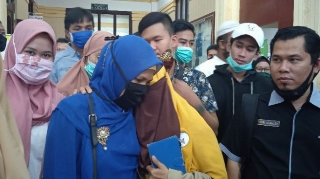 Gegara Polisi Tak Hadir, Sidang Praperadilan Ketua KAMI Medan Ditunda