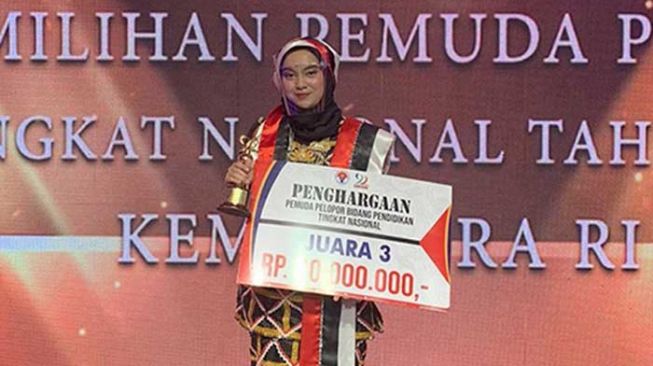 Wow! Perempuan Asal Riau Ini Raih Juara 3 Pemuda Pelopor Nasional 2020