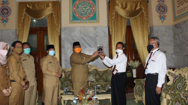 Pemkab Serang Diganjar Plakat Opini WTP dari Kemenkeu