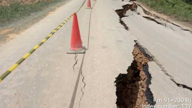 Jalur Lintas Riau-Sumbar Longsor, Pengemudi Bisa Pilih Jalan Alternatif Ini