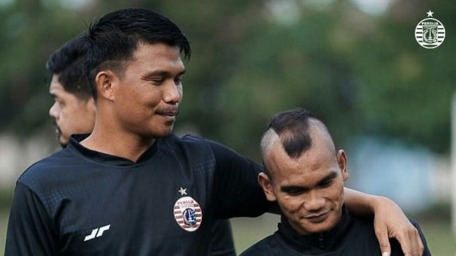 Dua pemain Persija Jakarta Sandi Sute dan Riko Simanjuntak (dok. Persija).