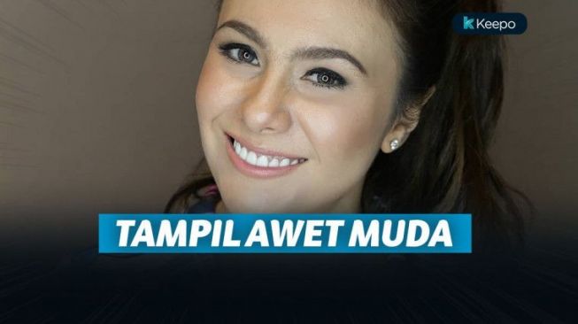 Awet Muda, 9 Artis Cantik Ini Sering Dibilang Kakak Adik sama Anaknya