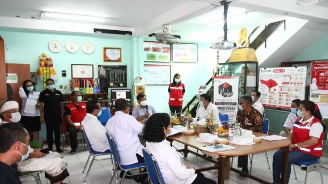 Jusuf Kalla Inspeksi PMI Bali dalam Respon Covid-19