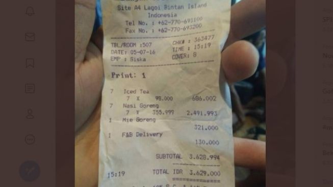 viral nasi goreng seharga Rp 355 ribu seporsi (twitter/okemantaaap)