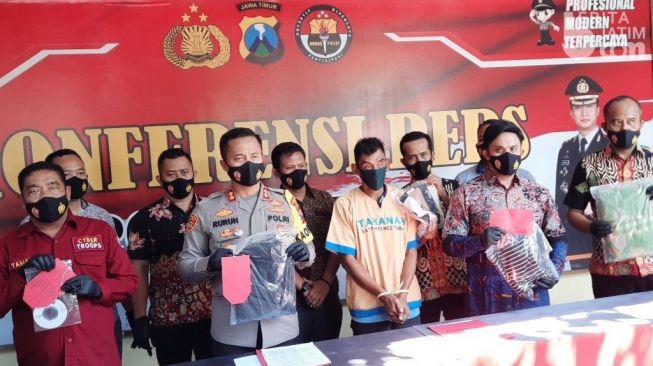 Kasus pencabulan terhadap anak kandung di Tuban. (Foto: via Beritajatim.com)