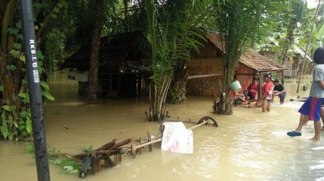 Penyebab Banjir Bandang Lebak, 8 Jembatan Hancur dan 1.880 Rumah Terendam