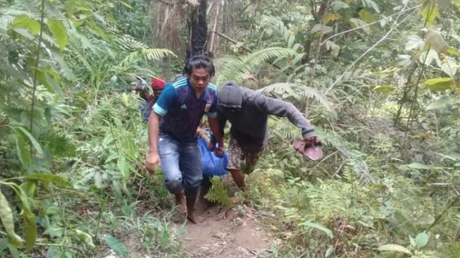 Pamit Berburu Babi, Yudi Ditemukan Tewas Tersangkut di Batu Besar