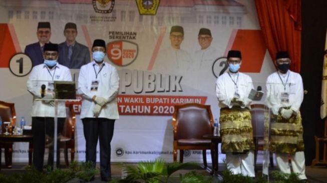 Tim Sukses Hitung Suara, Paslon Urut 2 Pilkada Karimun Klaim Menang Pilkada