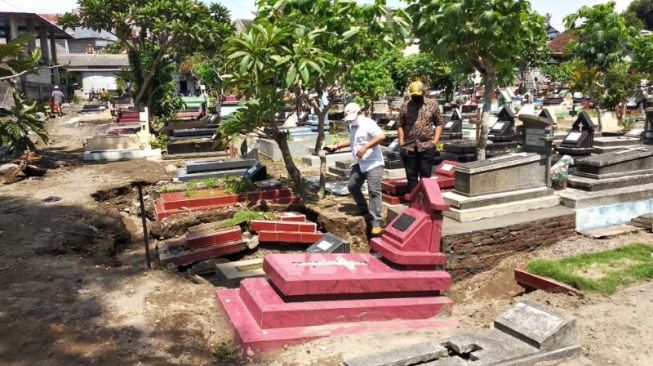 16 Makam di Minomartani Amblas, Juru Kunci Sebut Ini Sudah Ketiga Kalinya