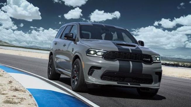 Dodge Durango SRT Hellcat masuk kategori SUV dan akan sampai ke tangan pemesan awal tahun depan [FCA via ANTARA].