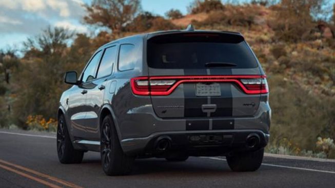 Dodge Durango SRT Hellcat dengan konfigurasi tiga baris jok [FCA via ANTARA].