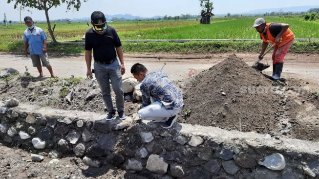 Anggota DPRD Blitar Mengamuk di Proyek Saluran Irigasi, Ini Masalahnya