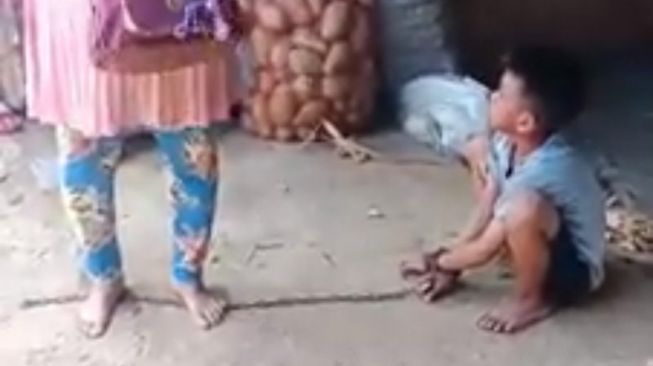 Anak Yatim Piatu Disekap Tante, Kaki dan Tangan Dirantai, Mulut Dilakban