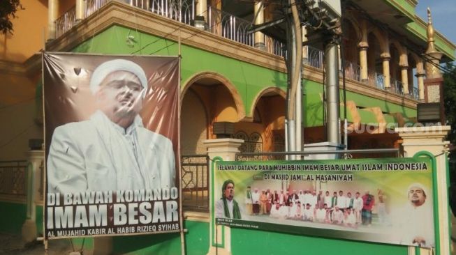 Jemput Habib Rizieq, Rombongan FPI Bermalam di Dua Masjid di Tangerang