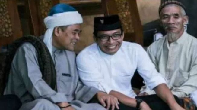 Ini Syarat Bagi Imam Masjid di Bekasi Agar Dapat Gaji Rp 2,5 Juta per Bulan